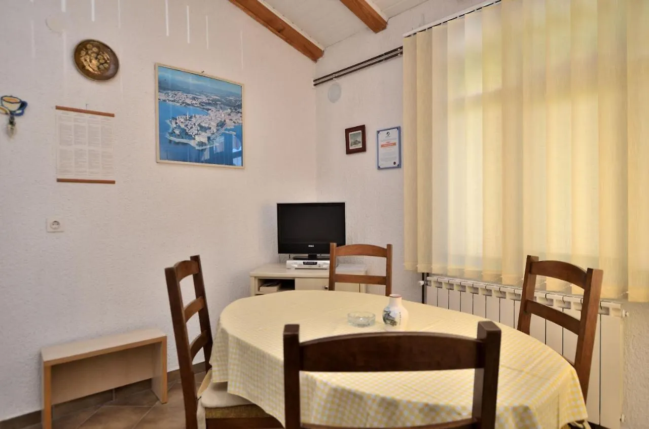 פורץ Apartment Luna 0*,  קרואטיה