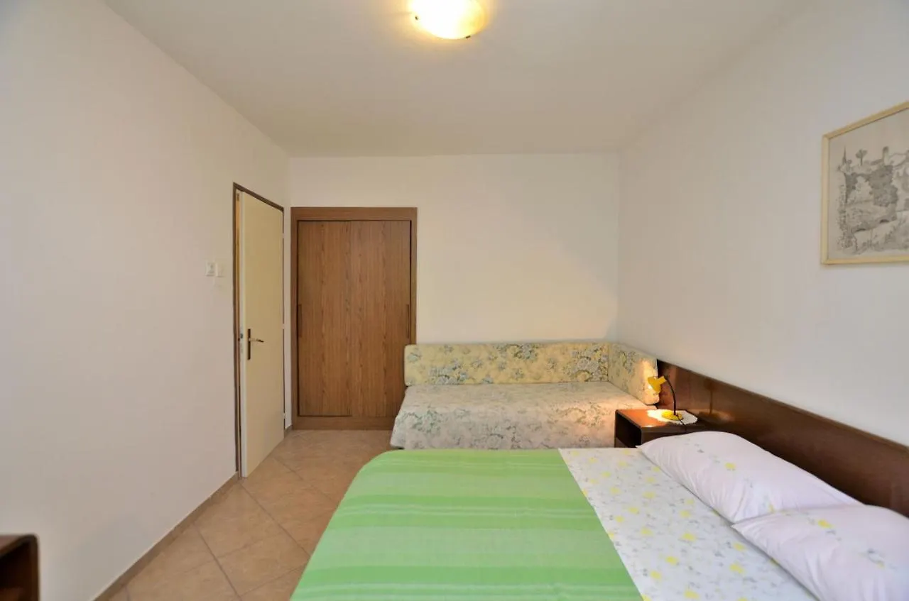 פורץ Apartment Luna