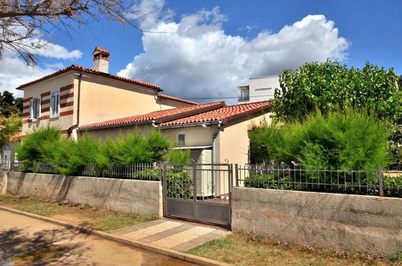 פורץ Apartment Luna