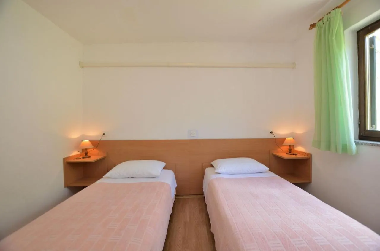 פורץ Apartment Luna